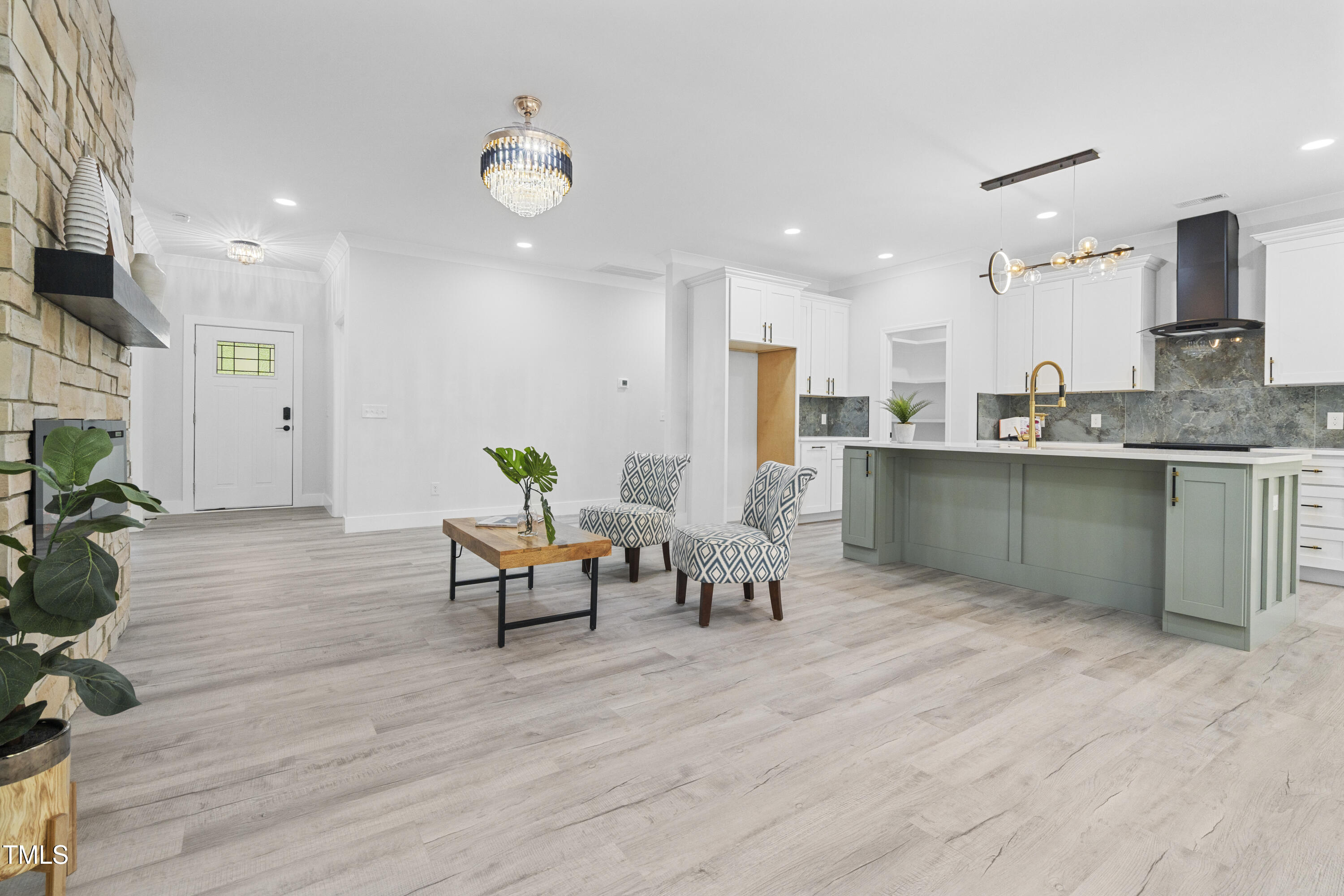 107 Seminole Drive