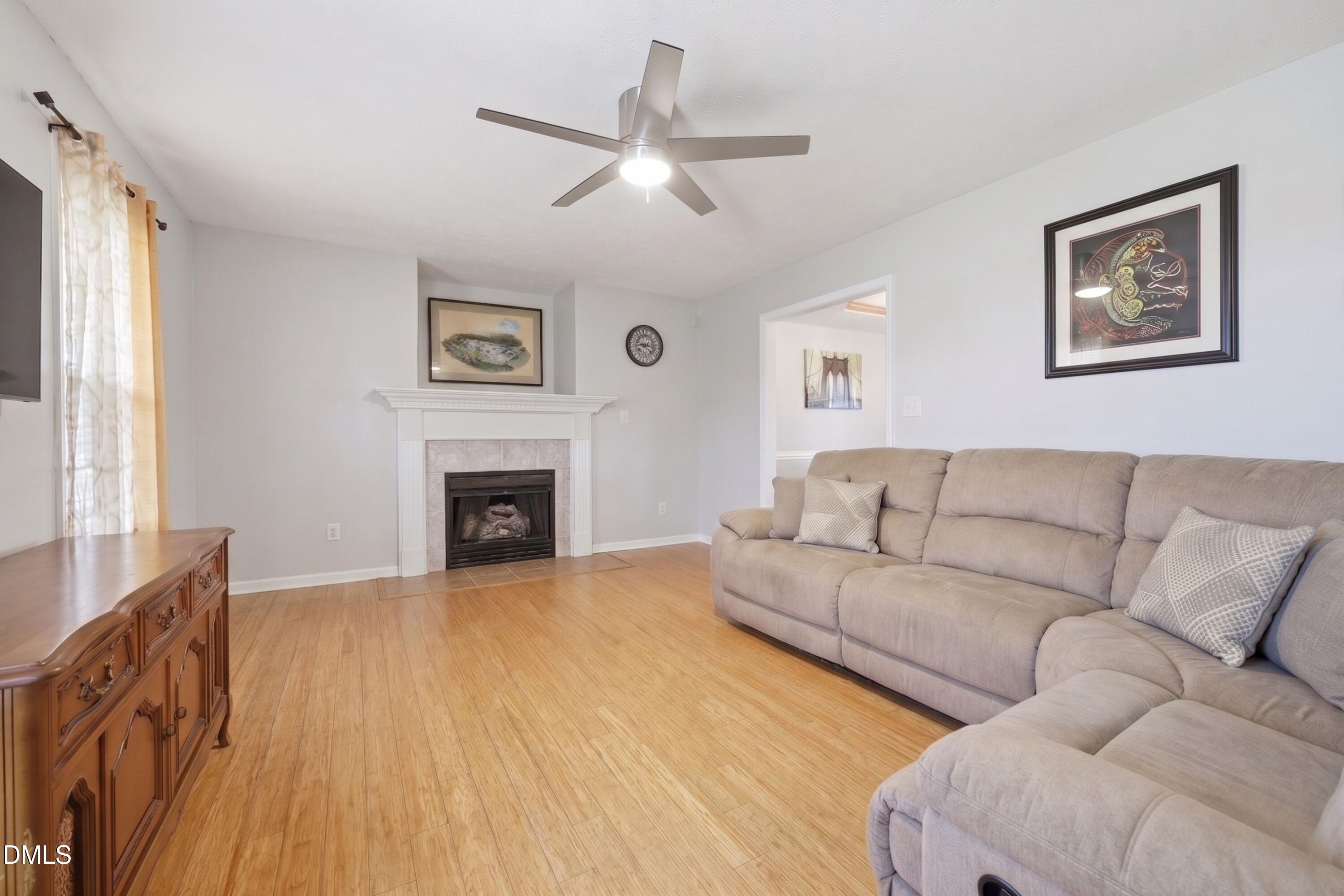 81 Macon Court W