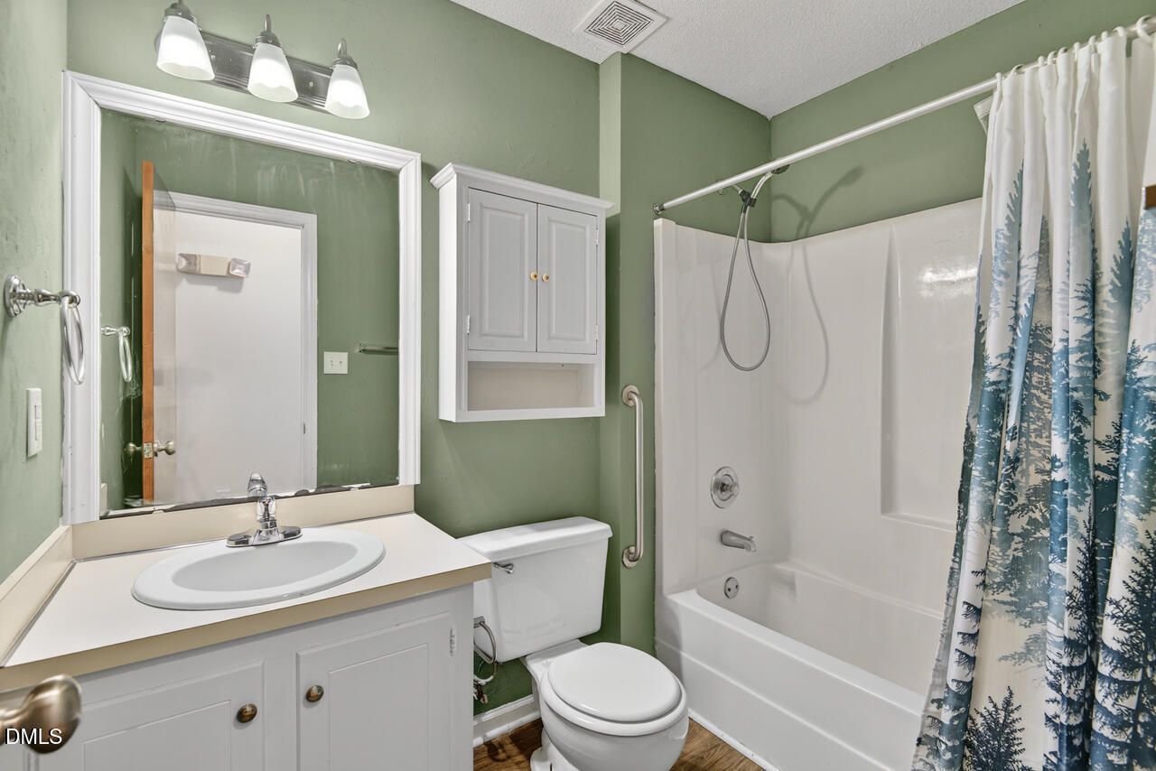 Clayton, North Carolina 27520, United States, 3 Bedrooms Bedrooms, ,2 BathroomsBathrooms,Residential,Active,248038