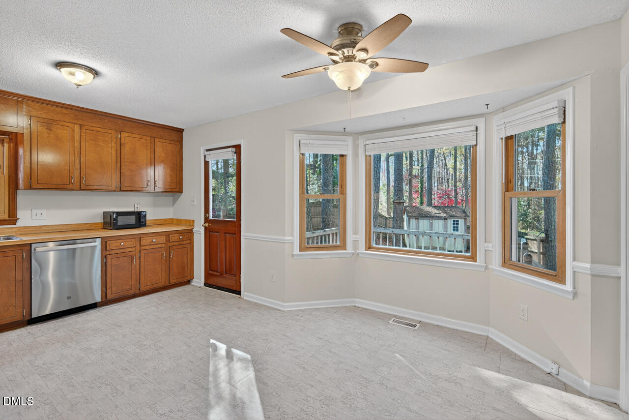 Clayton, North Carolina 27520, United States, 3 Bedrooms Bedrooms, ,2 BathroomsBathrooms,Residential,Active,248038