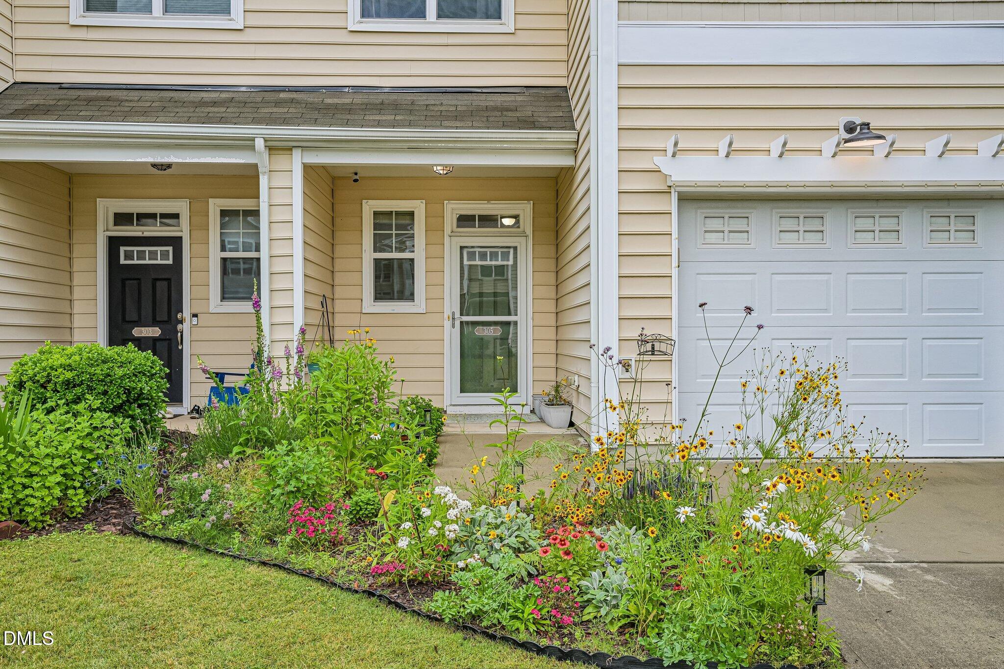 305 Suffolk Green Lane