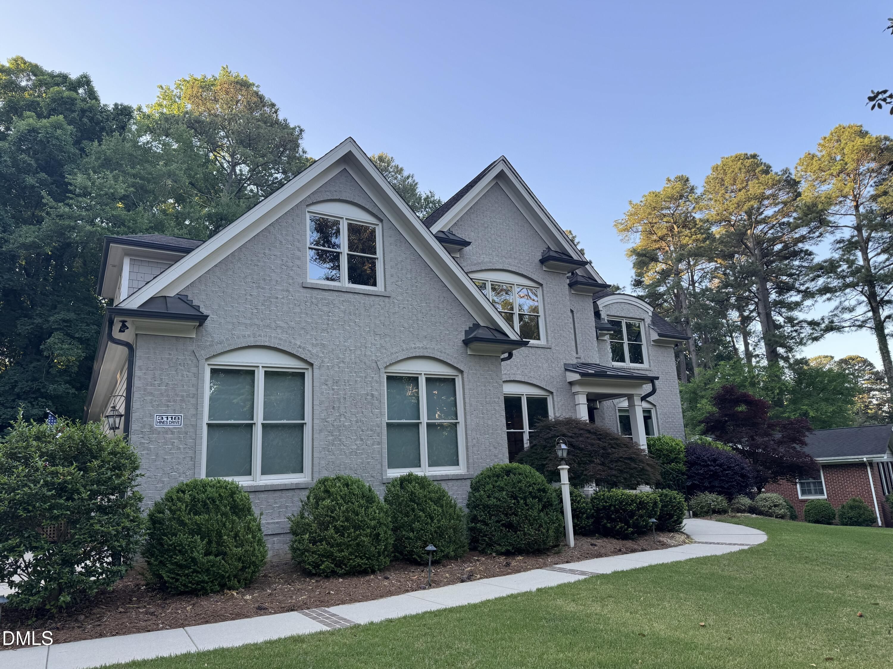 3118 Hines Drive