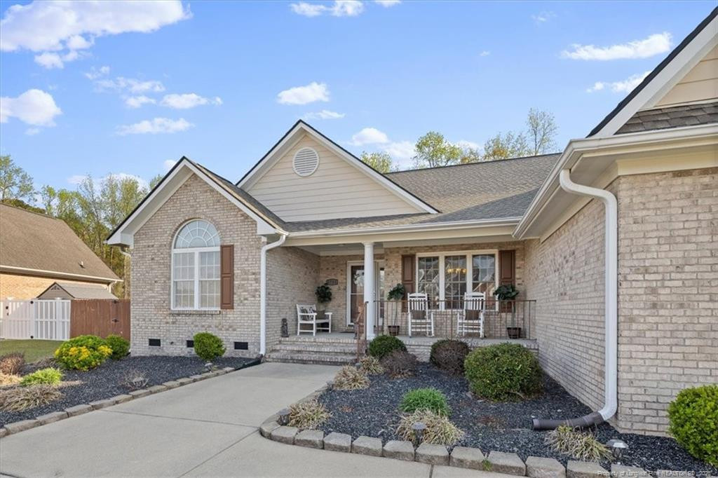 5704 Gentleman Drive