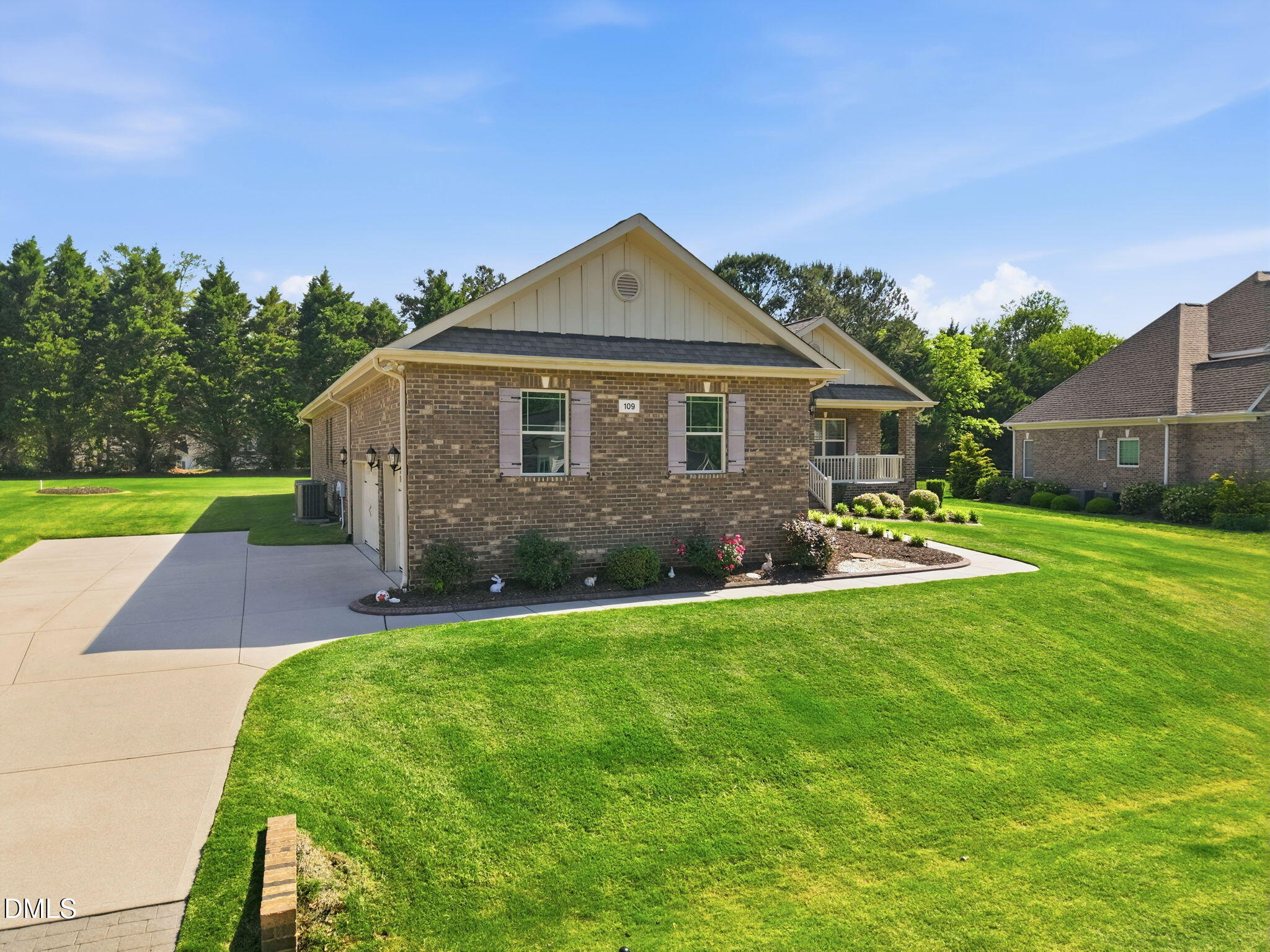 109 W Paige Wynd Drive