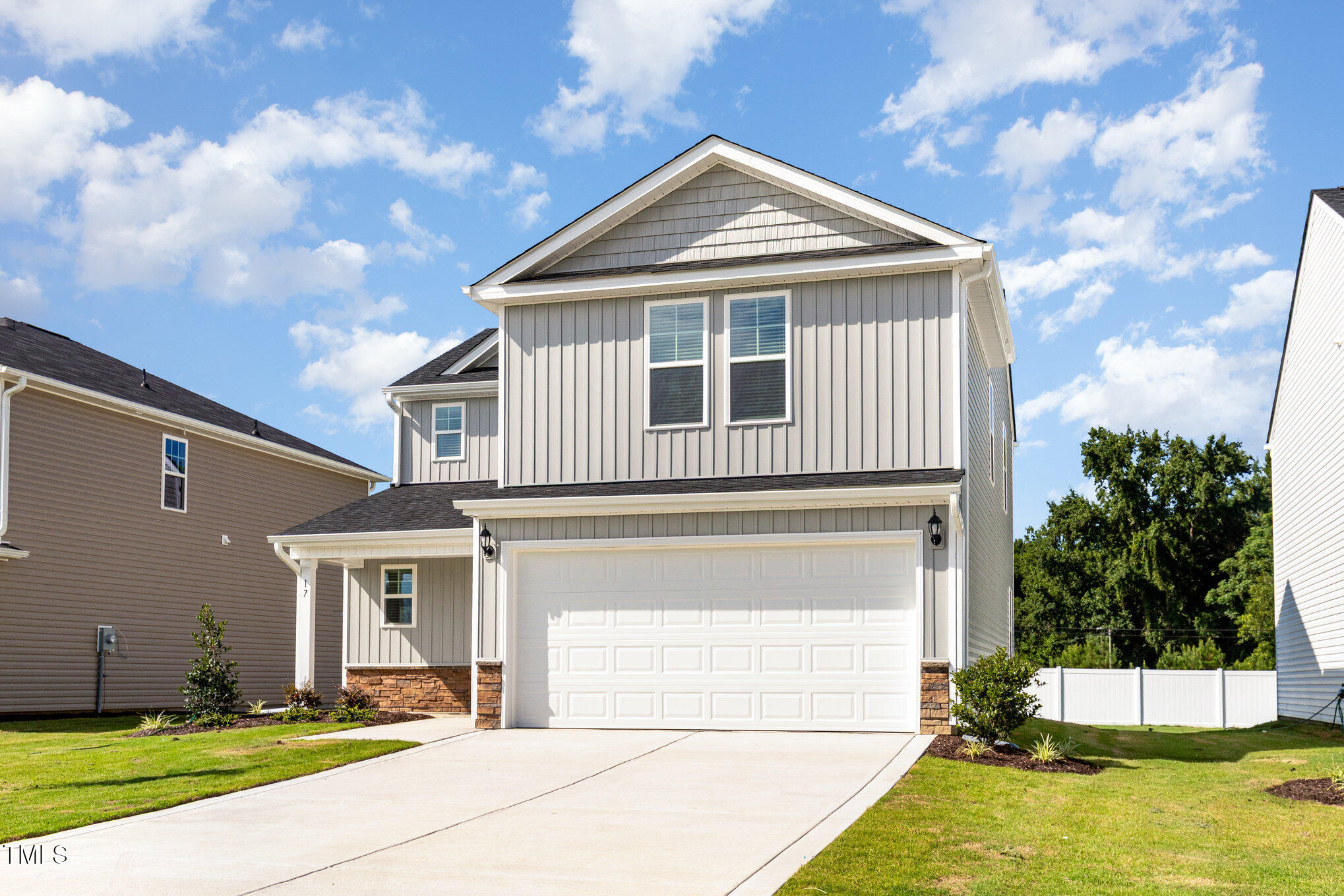 17 W Emily Gardens Drive