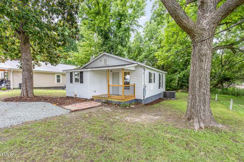 121 Lena Court Burlington NC 27217