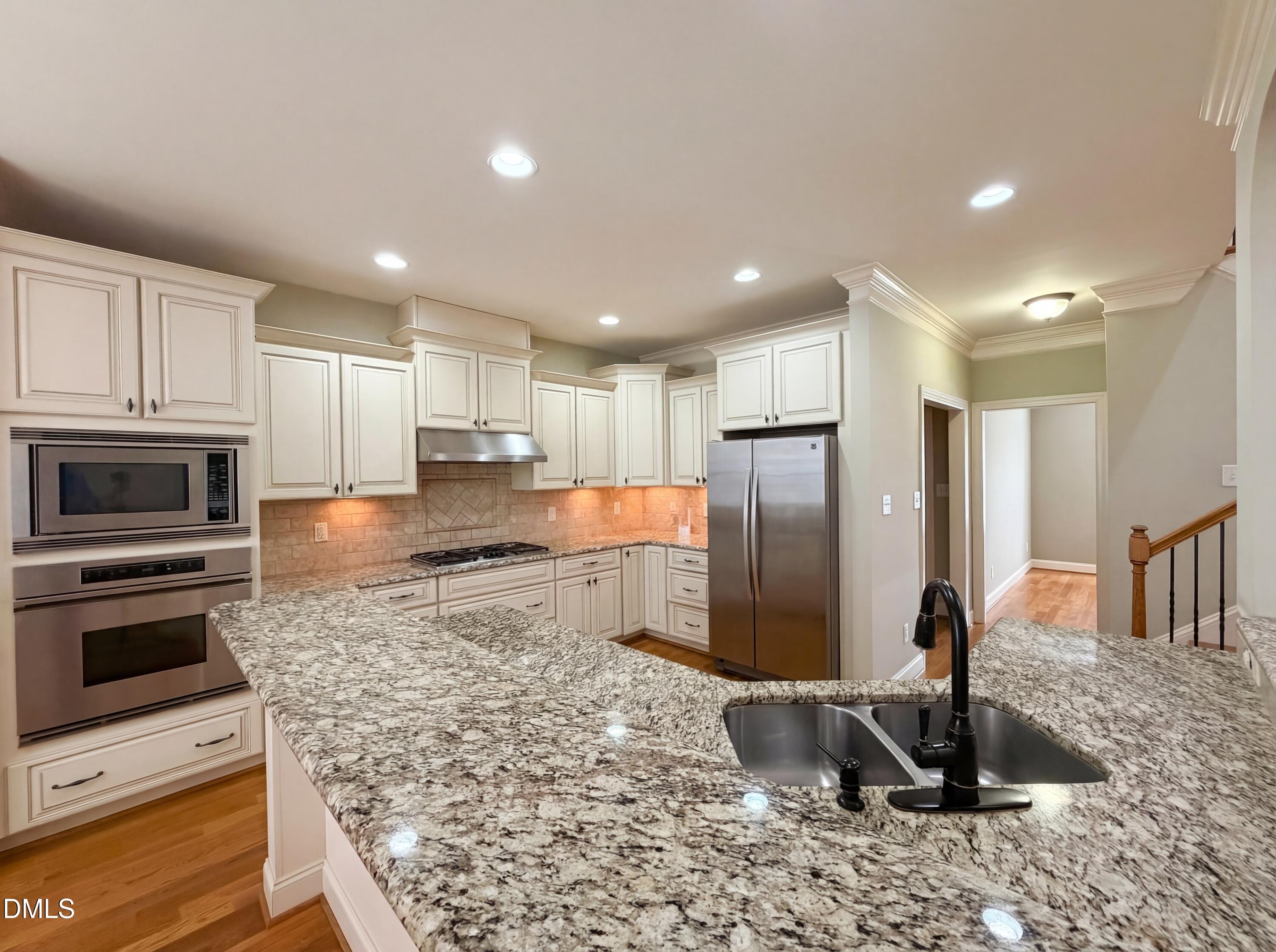 2931 London Bell Drive