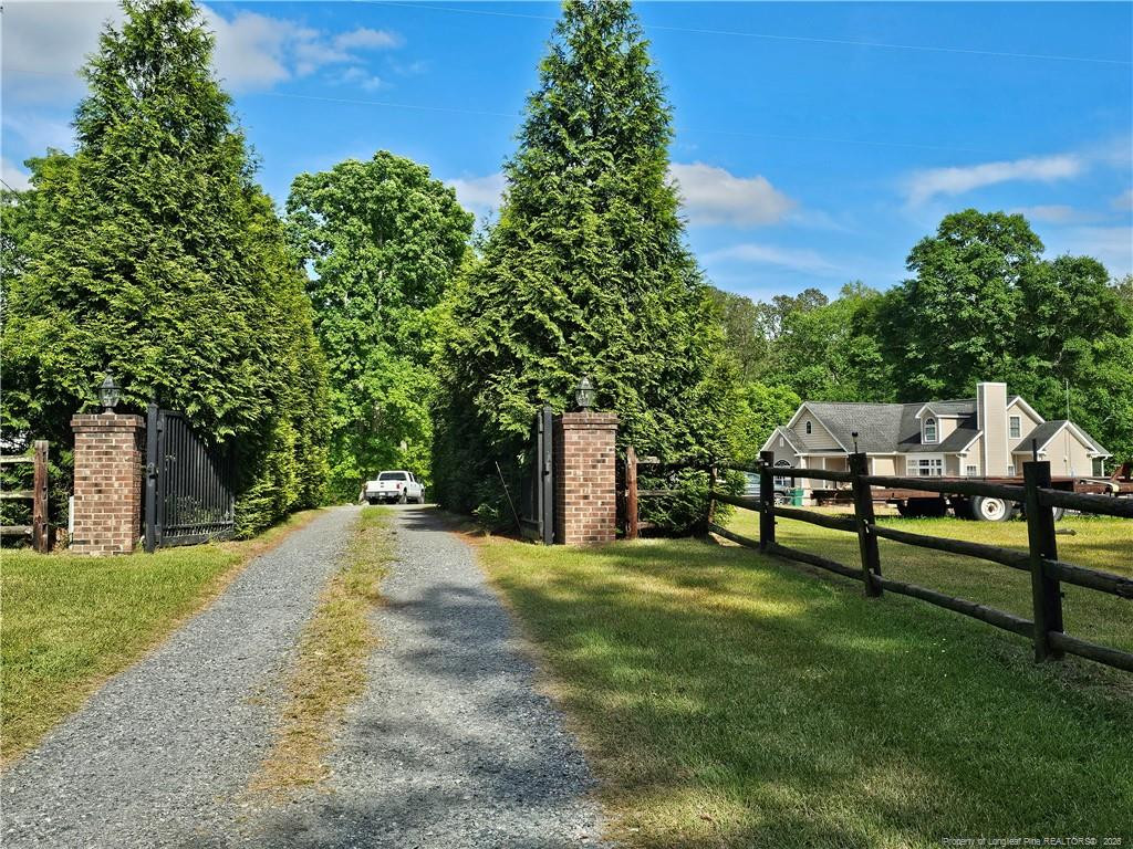 435 Thomas Way