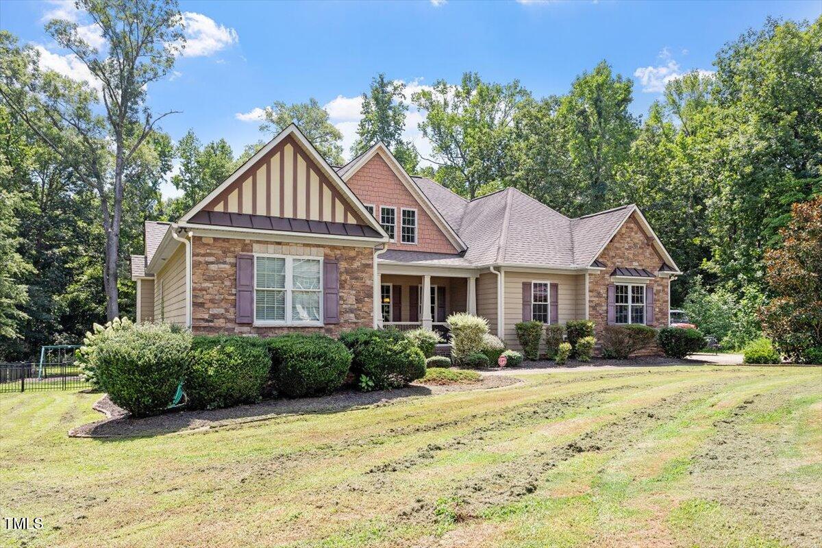113 Linden Court