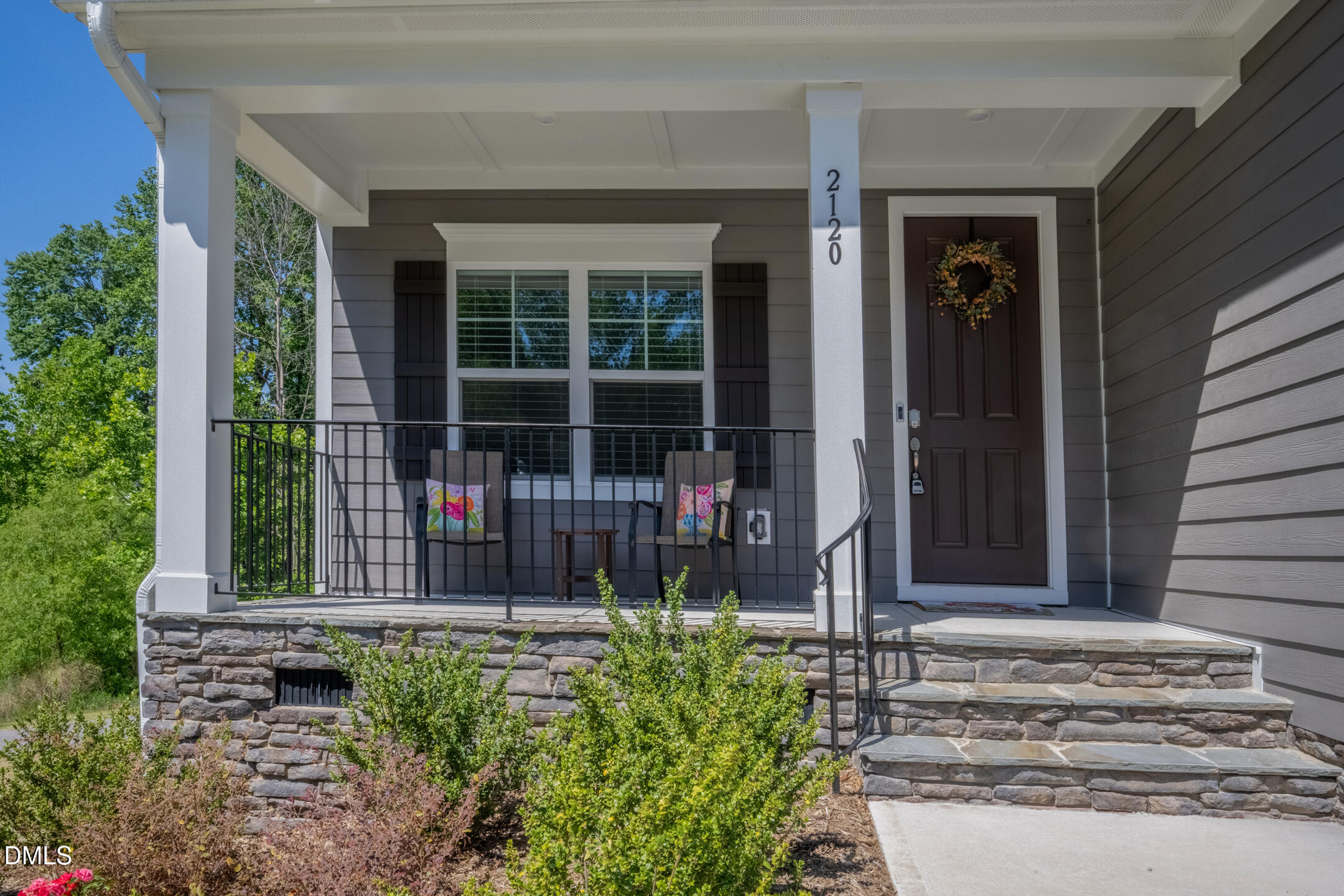 2120 Birdhouse Lane