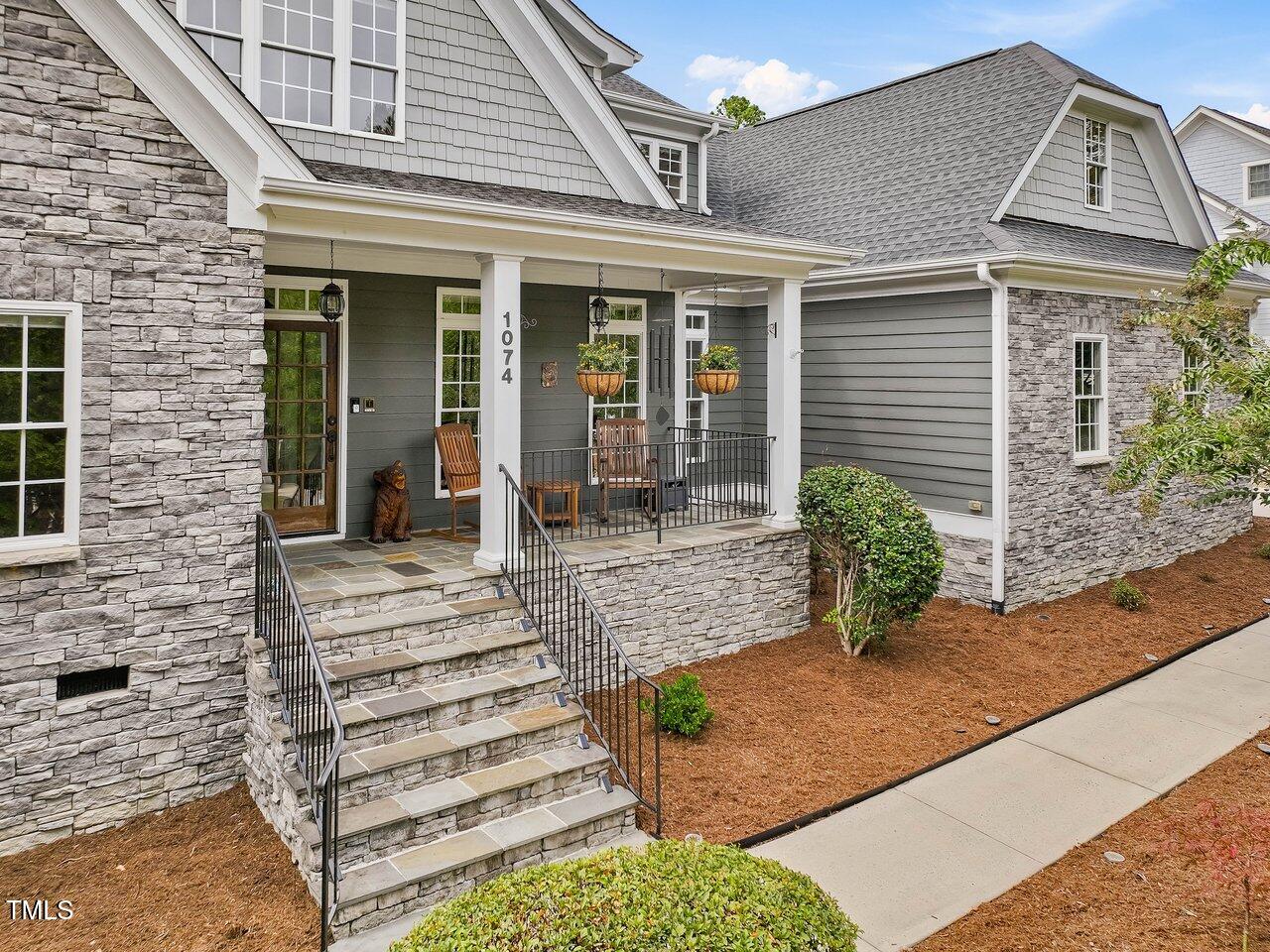 1074 Golfers View