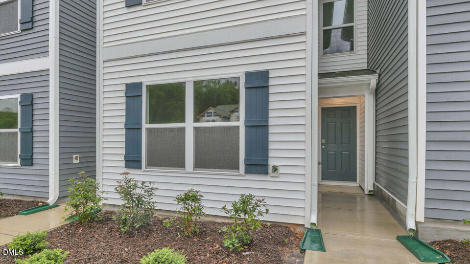 105 Holmes Corner Drive