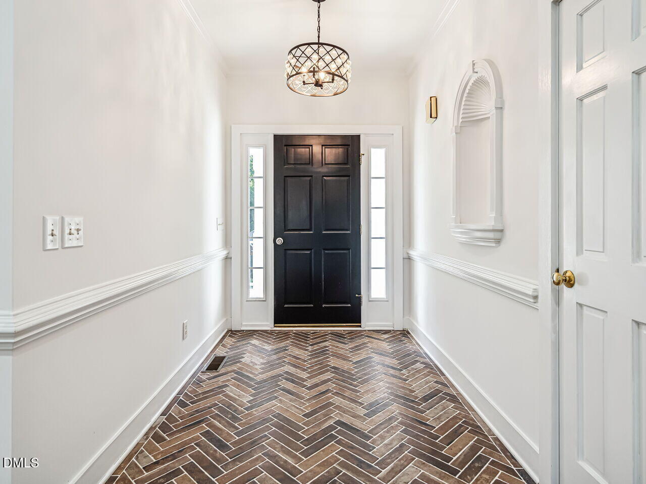 5533 Rolling Field Drive