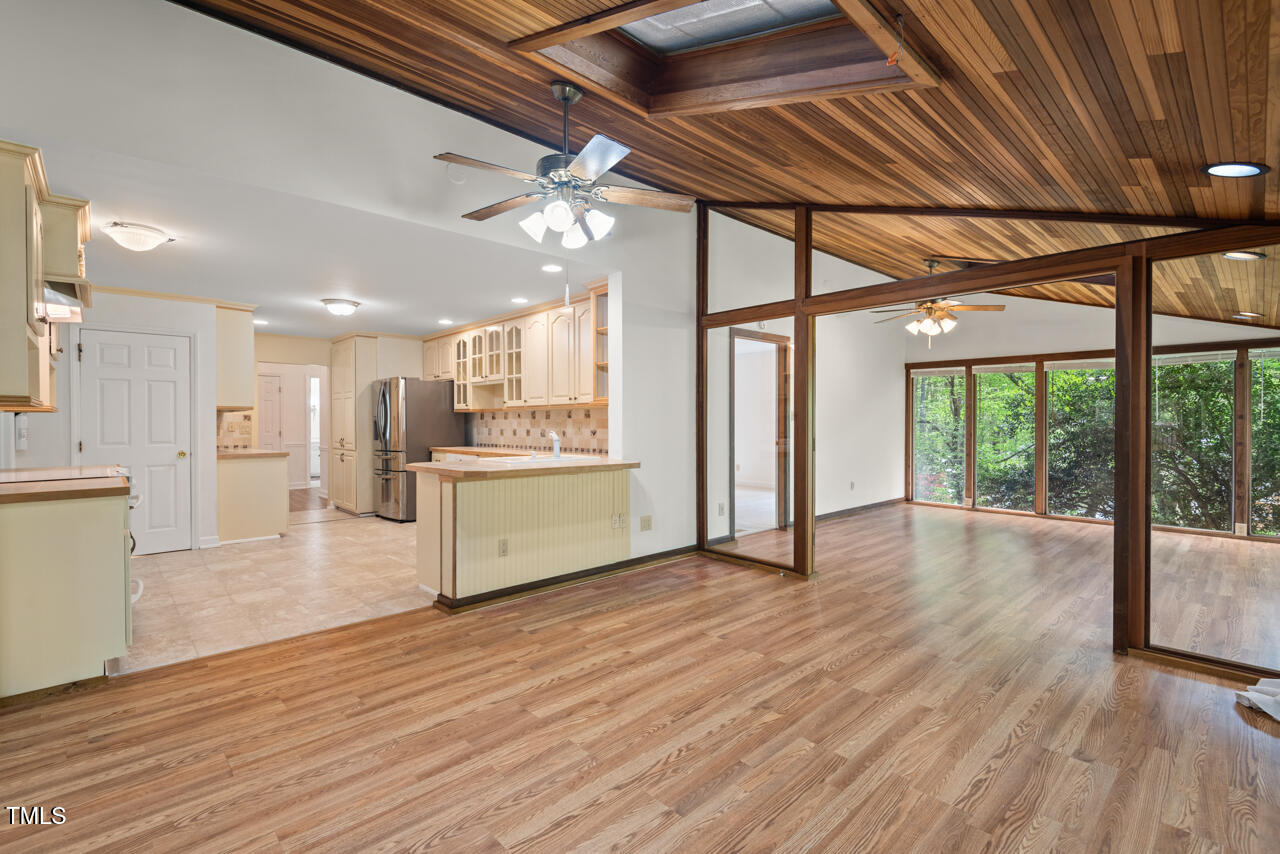 Hillsborough, North Carolina 27278, United States, 5 Bedrooms Bedrooms, ,3 BathroomsBathrooms,Residential,Active,144868