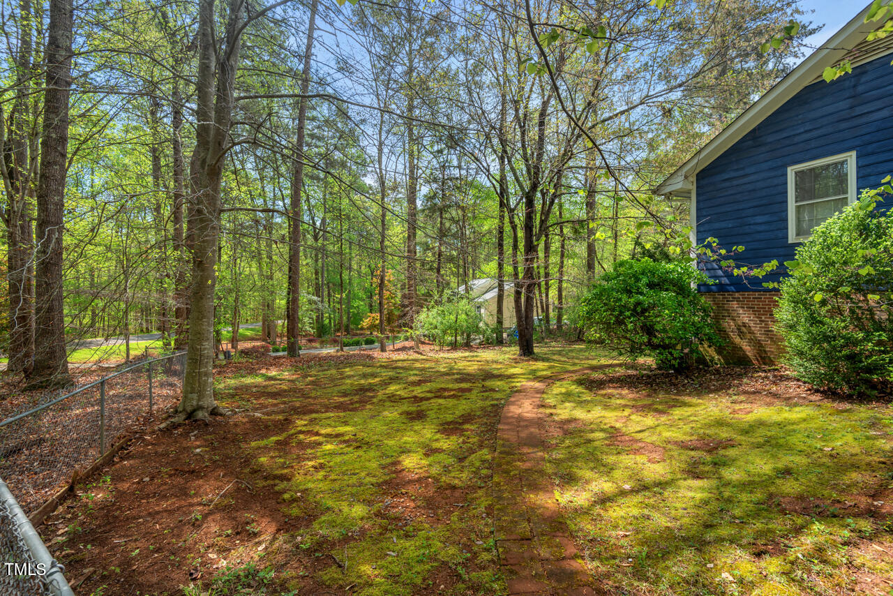 Hillsborough, North Carolina 27278, United States, 5 Bedrooms Bedrooms, ,3 BathroomsBathrooms,Residential,Active,144868