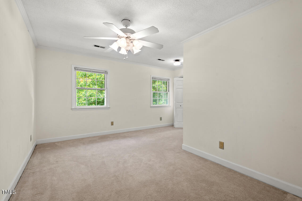 Hillsborough, North Carolina 27278, United States, 5 Bedrooms Bedrooms, ,3 BathroomsBathrooms,Residential,Active,144868