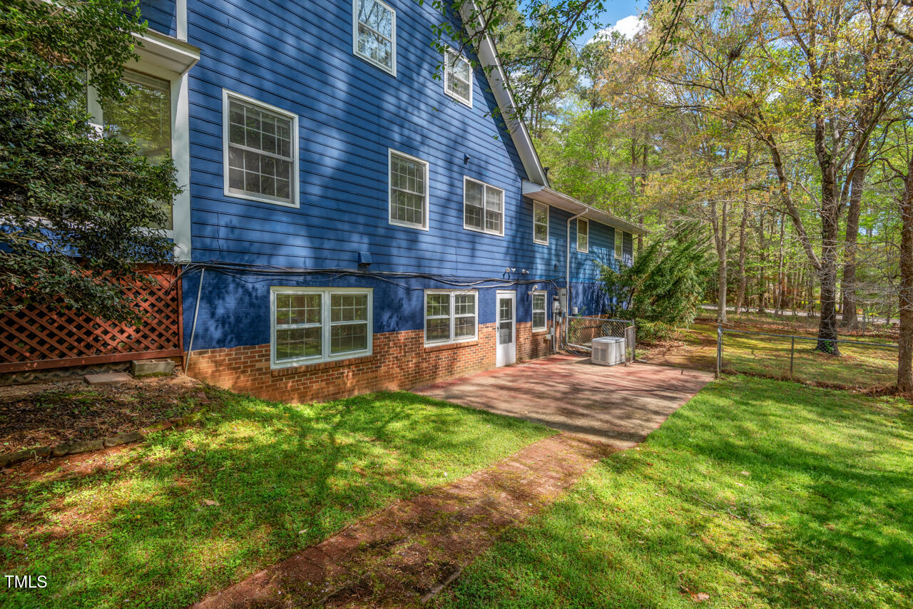 Hillsborough, North Carolina 27278, United States, 5 Bedrooms Bedrooms, ,3 BathroomsBathrooms,Residential,Active,144868