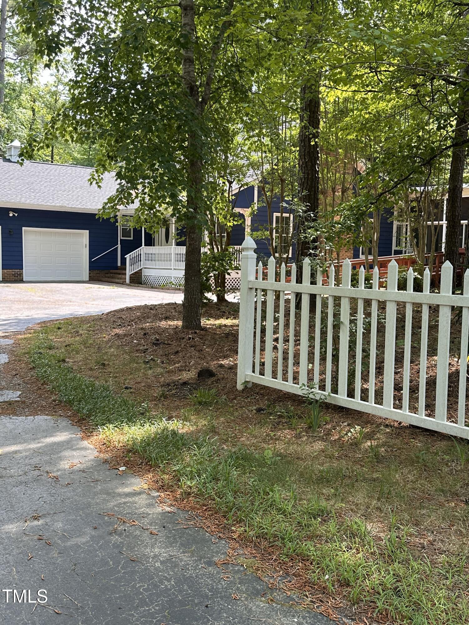 Hillsborough, North Carolina 27278, United States, 5 Bedrooms Bedrooms, ,3 BathroomsBathrooms,Residential,Active,144868