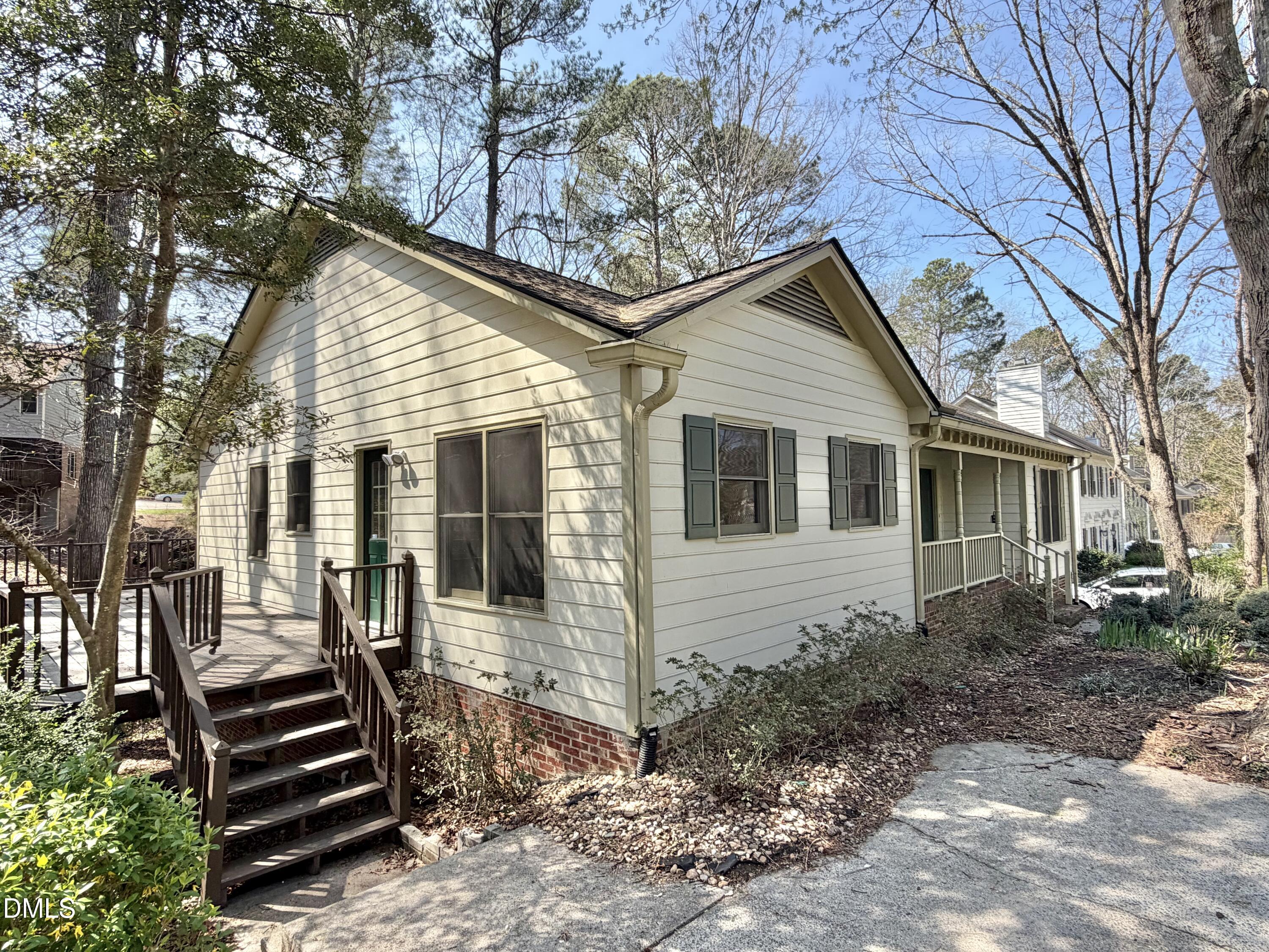 4907 Fortunes Ridge Drive