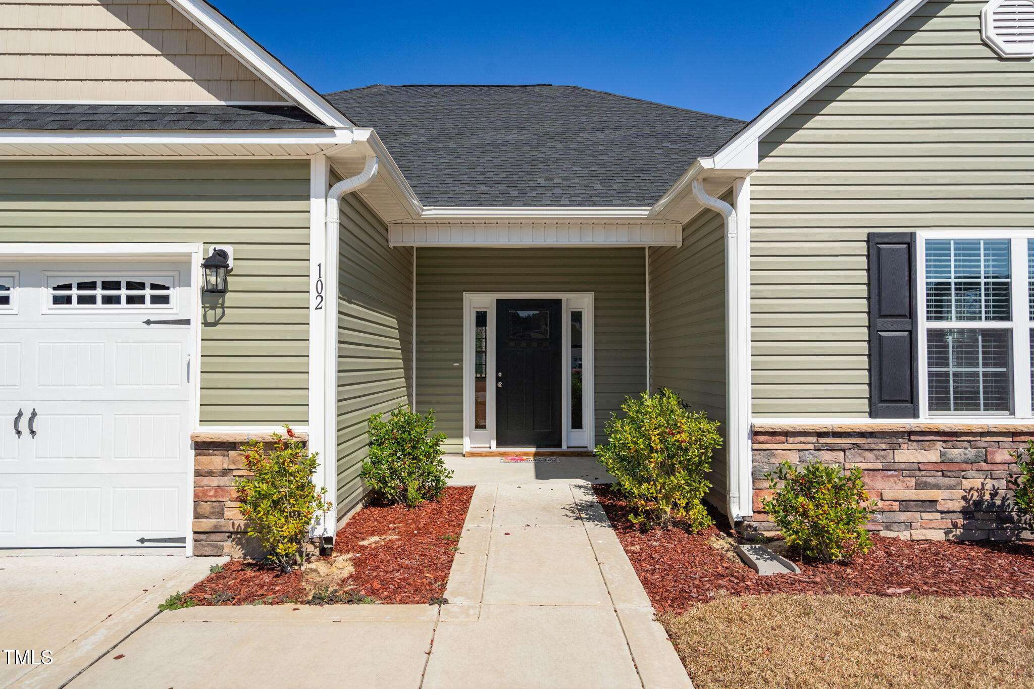 102 Gabor Lane