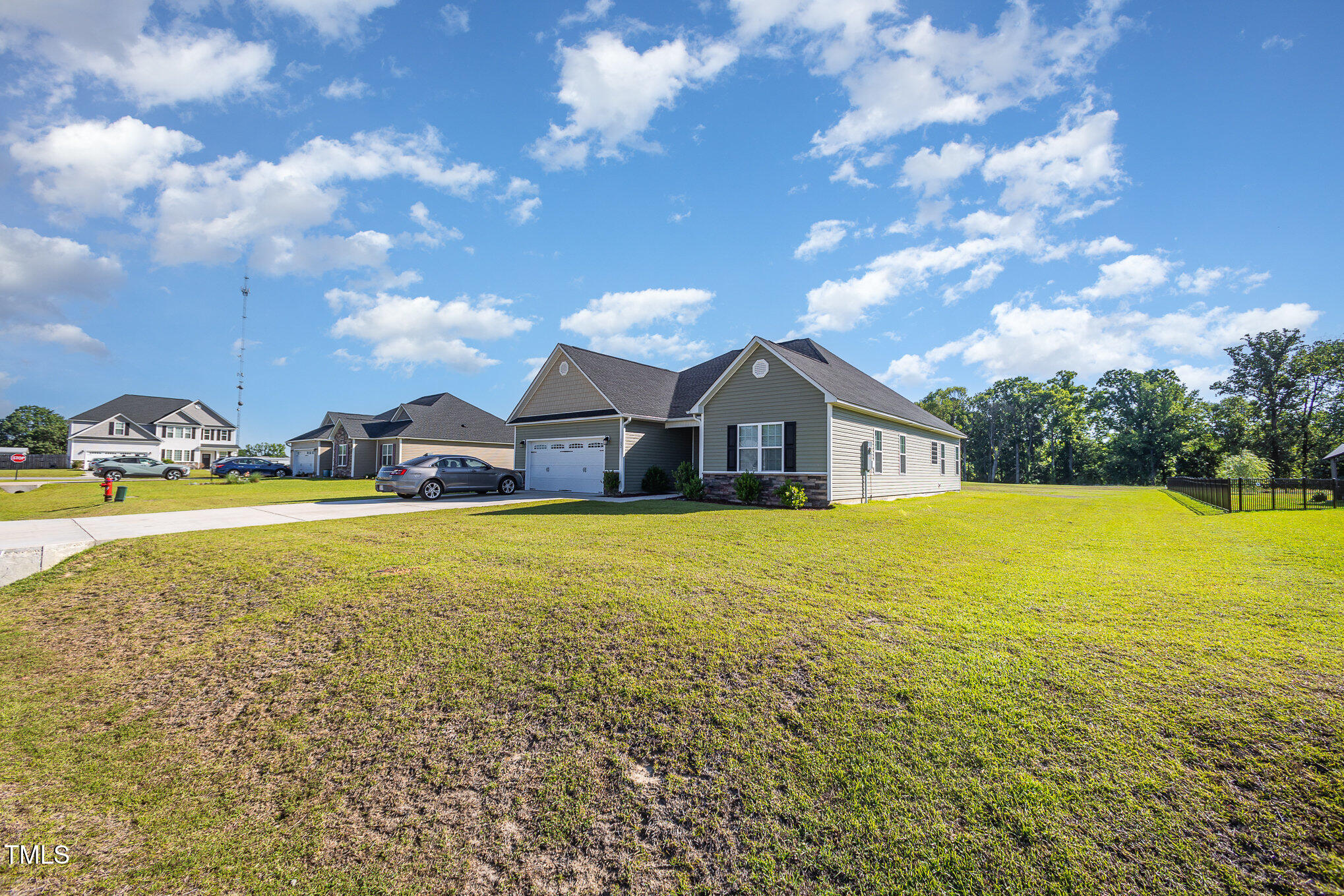 102 Gabor Lane