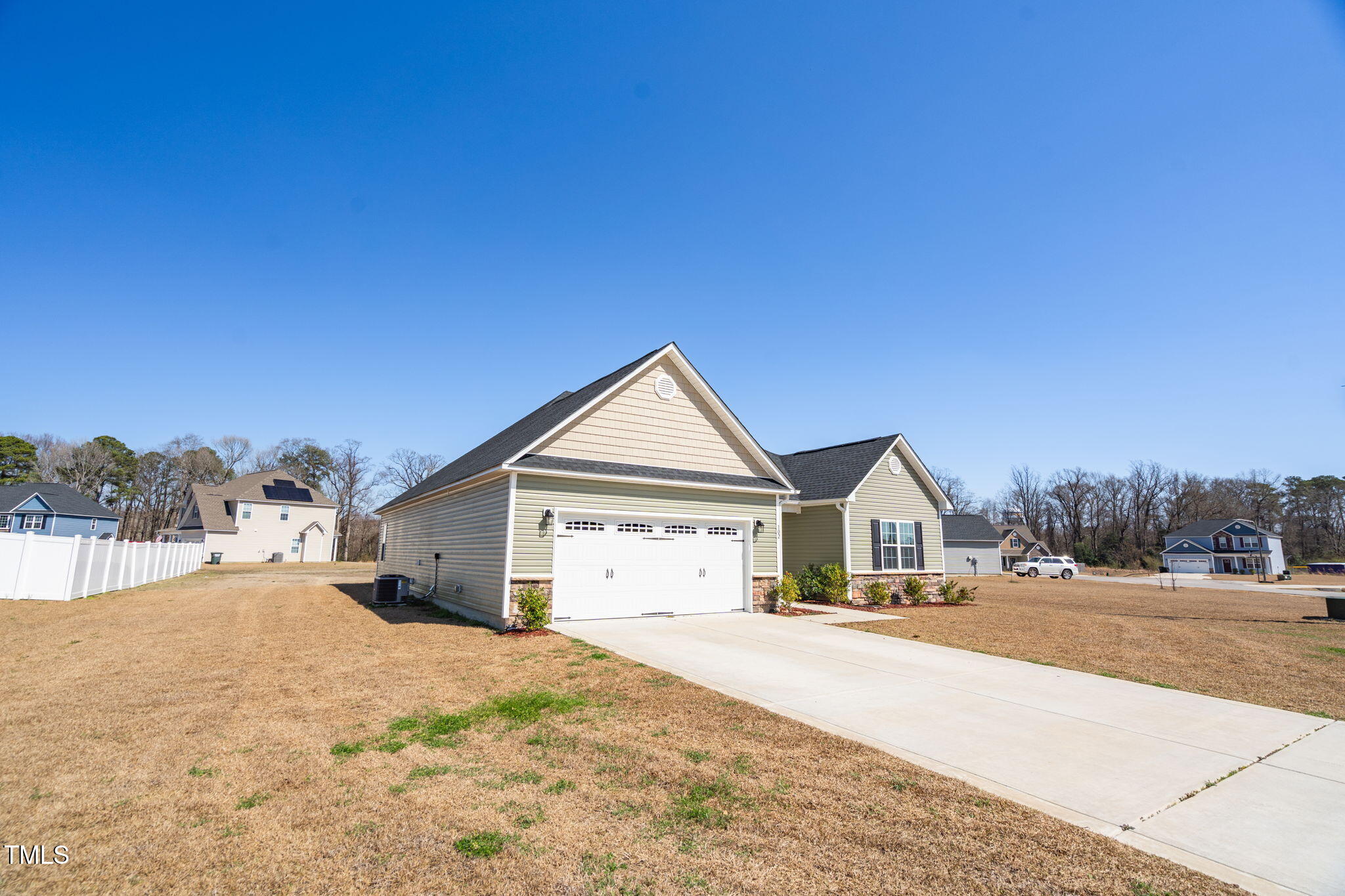 102 Gabor Lane