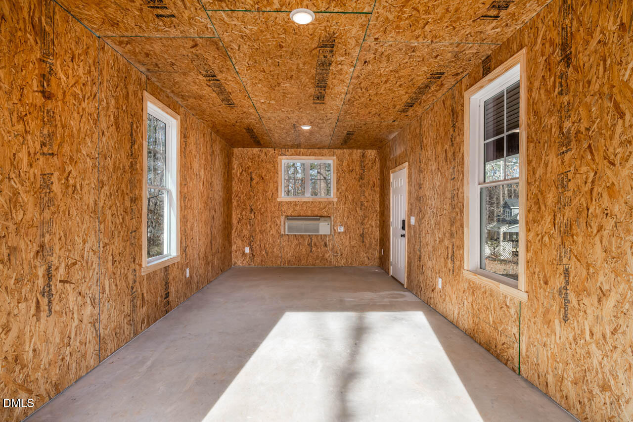 111-113 Red Oak Drive