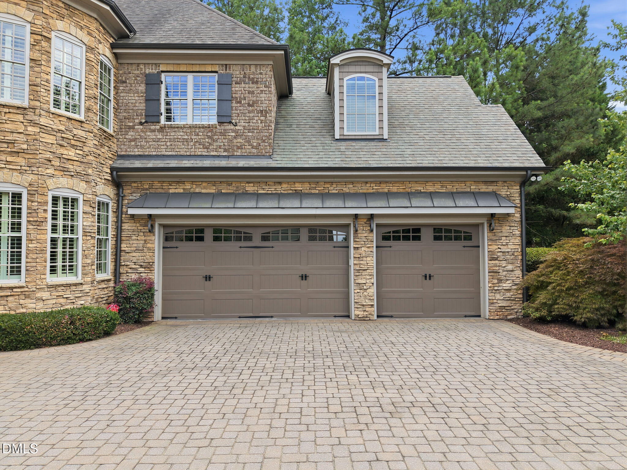 2097 Van Gogh Lane