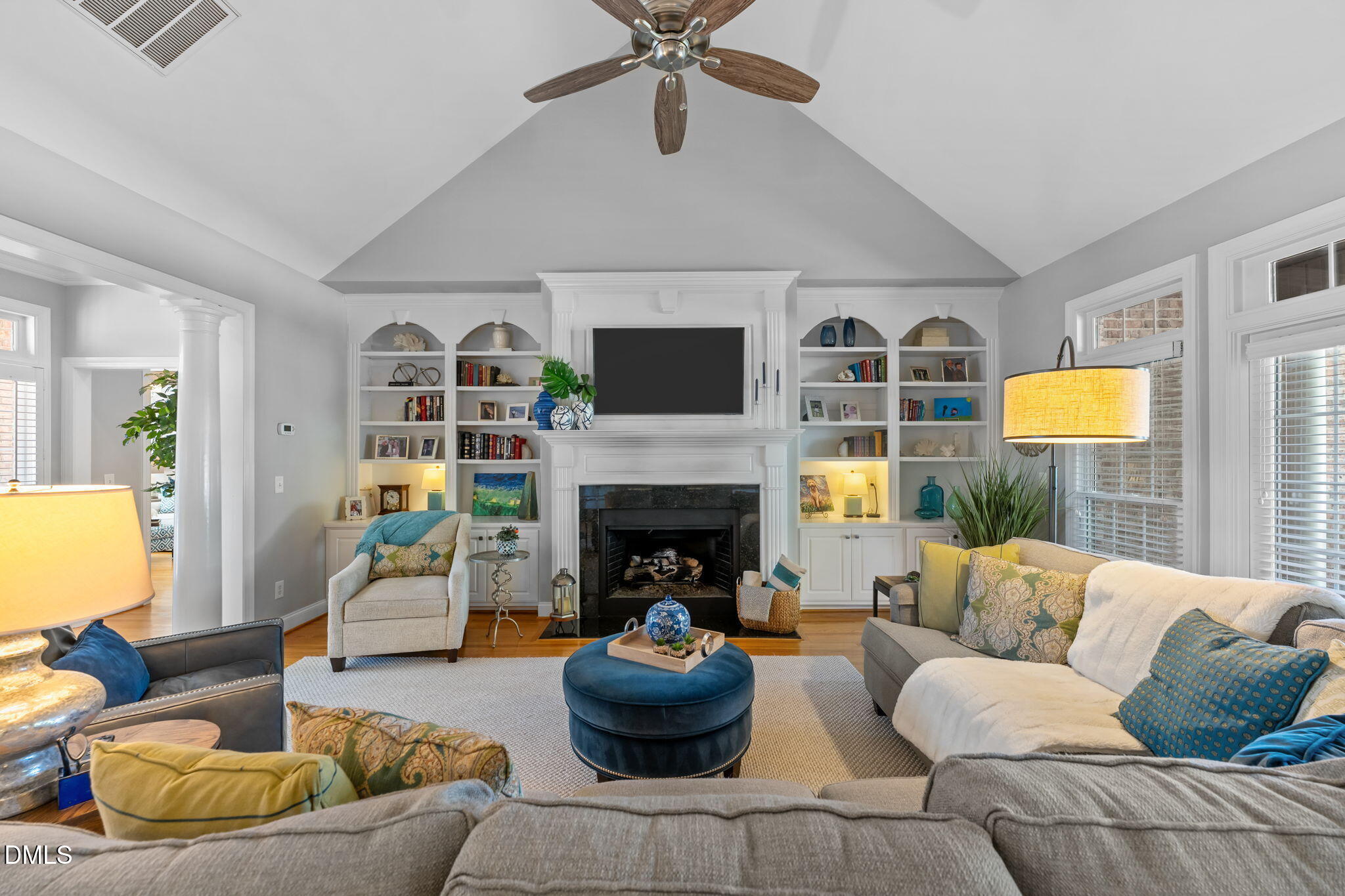 902 Mill Pointe Way