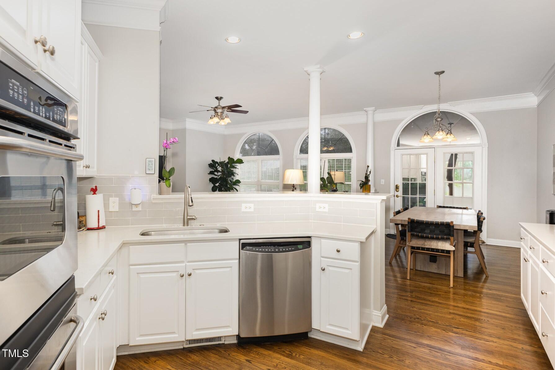 2306 Carriage Oaks Drive