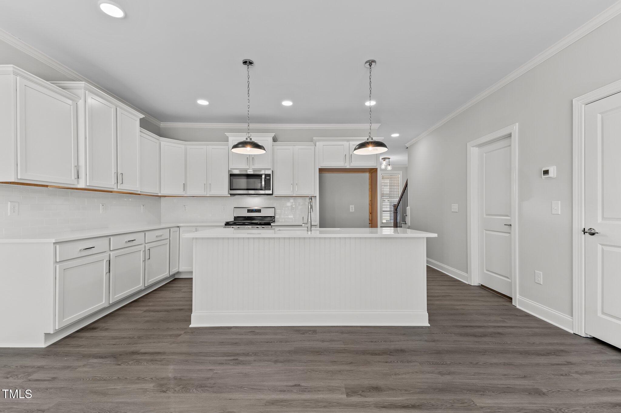 608 Marshskip Way 23