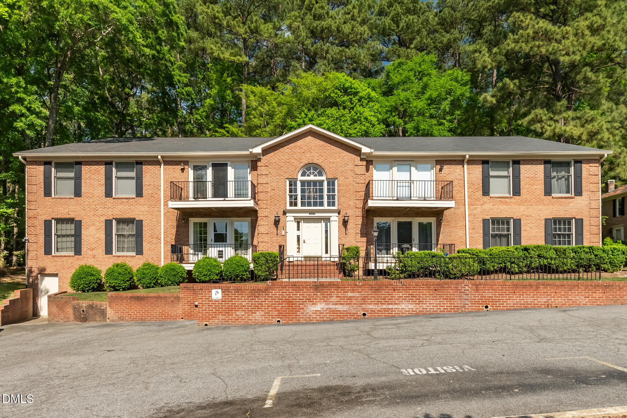 1515 E Franklin Street 13