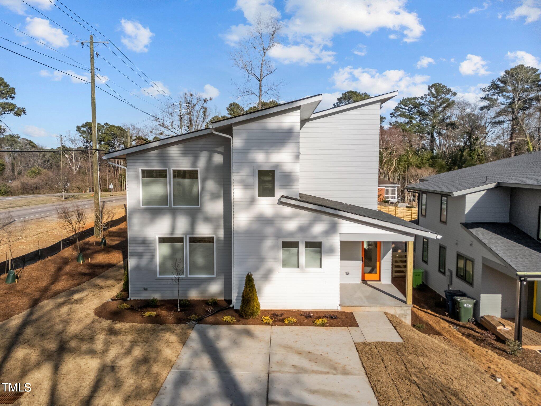 100 Farris Court