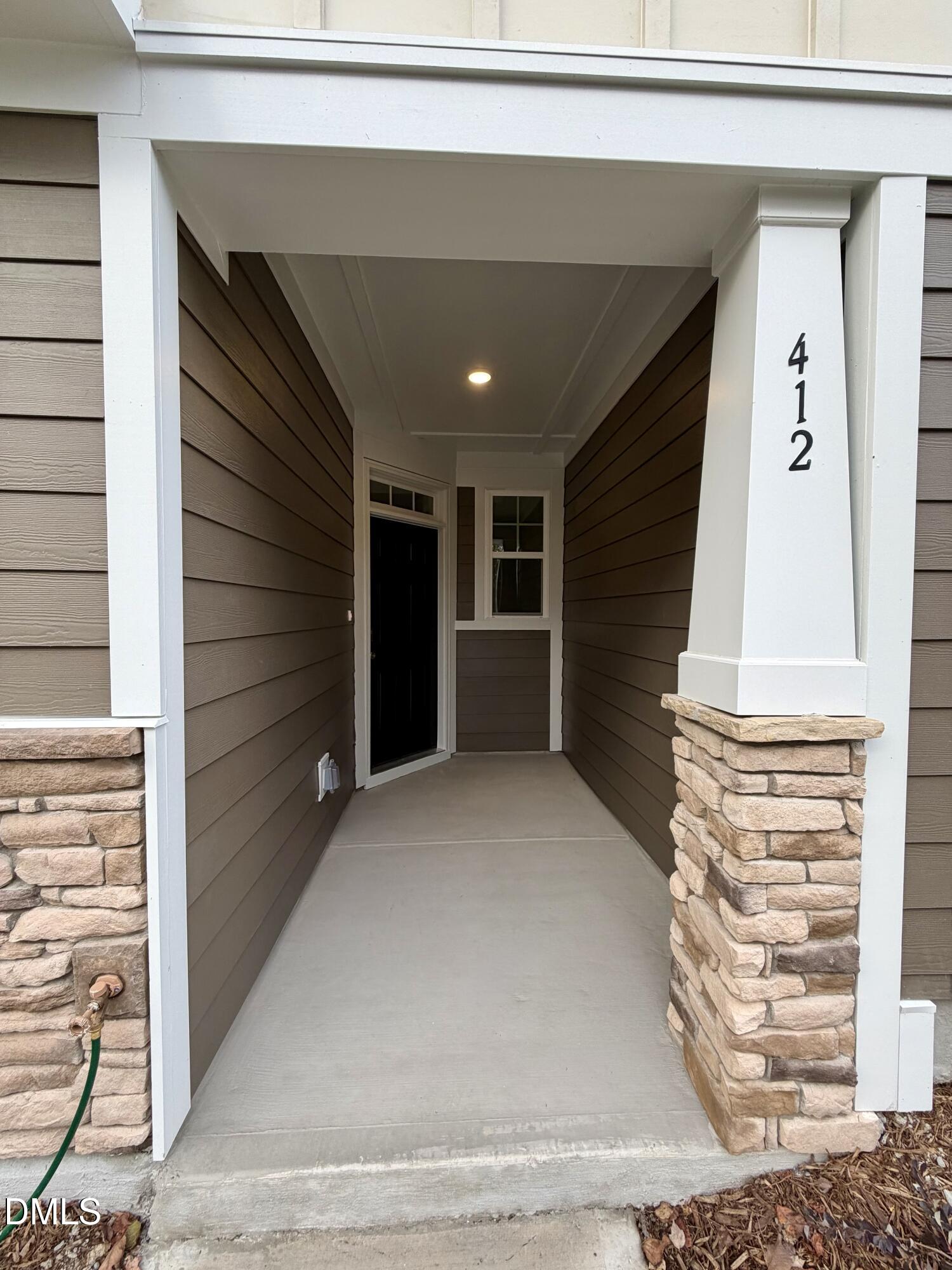 412 La Maison Avenue 5