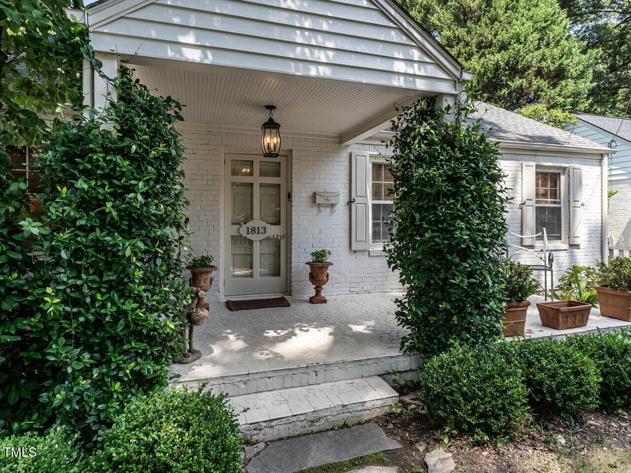 1813 Ridley Street