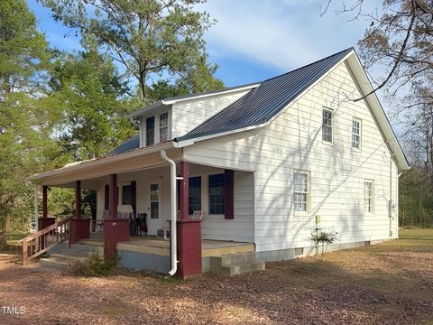 A home in Warrenton