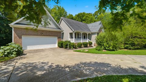 Photo of 3607 Old Farm Court, Graham, NC 27253 (MLS # 10180307)