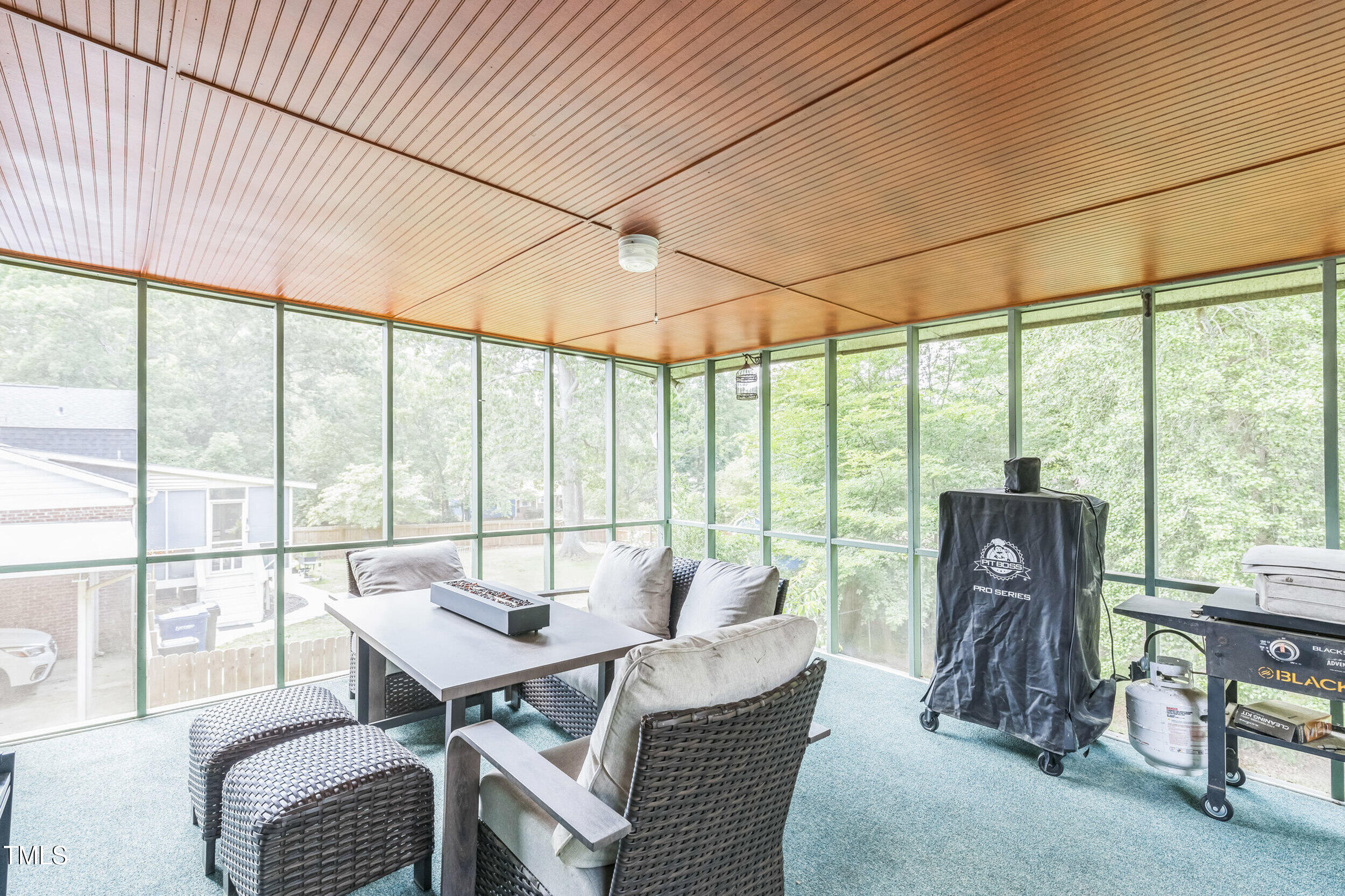 2712 Pebblebrook Drive