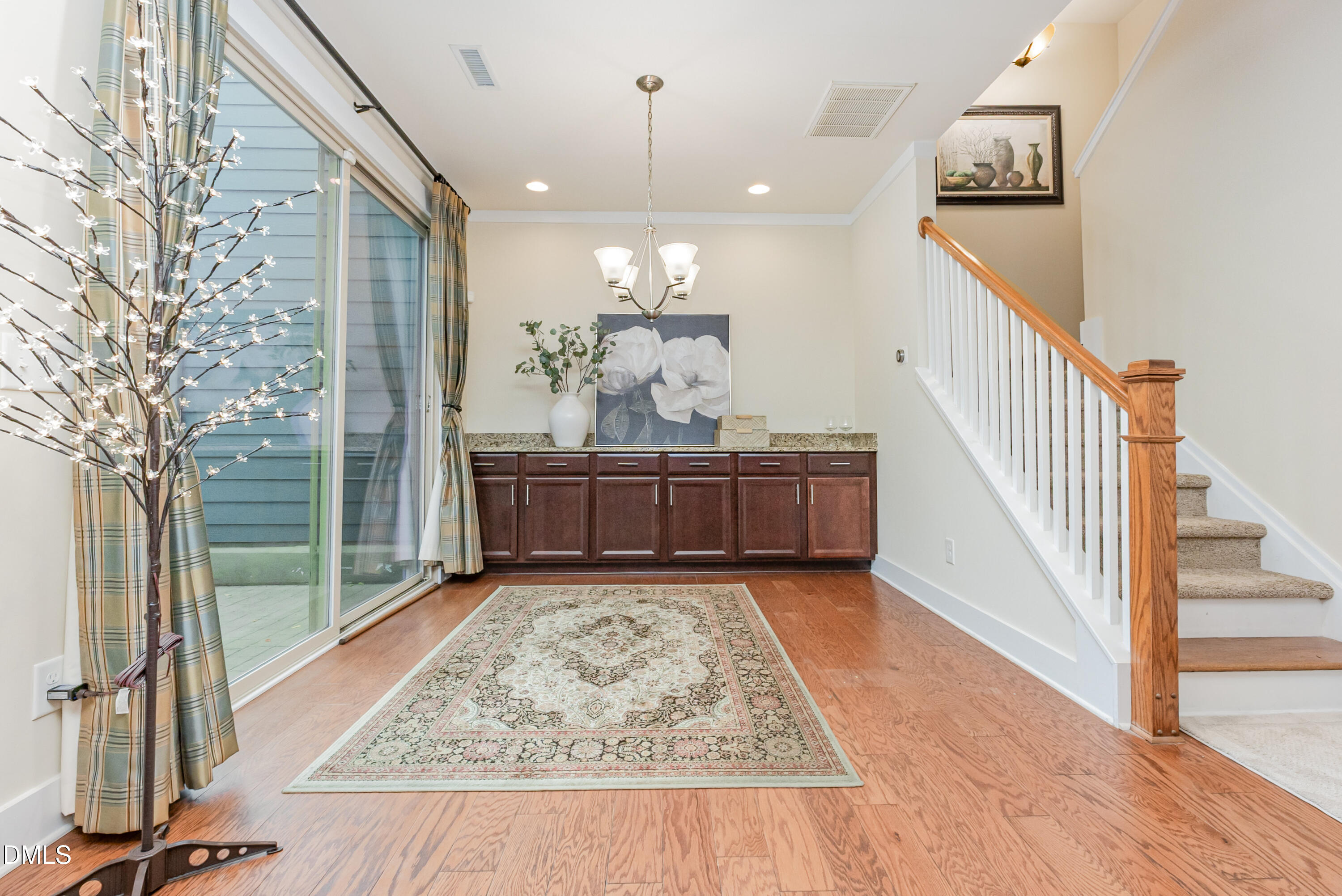 9202 Giralda Walk