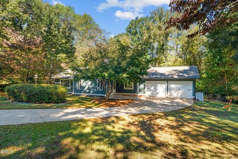 108 Oaklake Court Fuquay Varina NC 27526