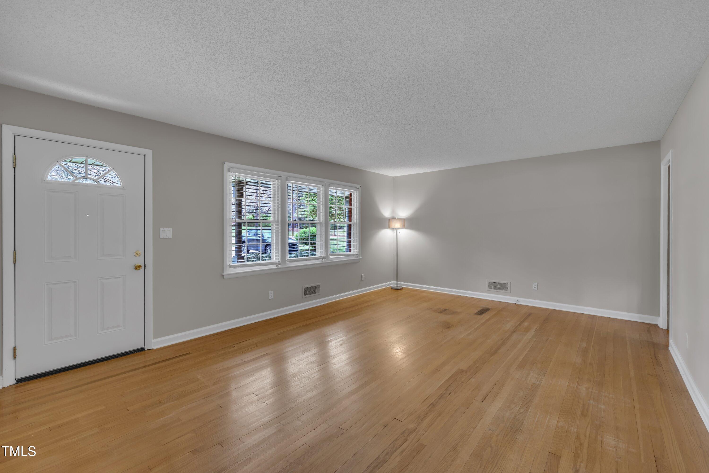 407 W Cornwall Road
