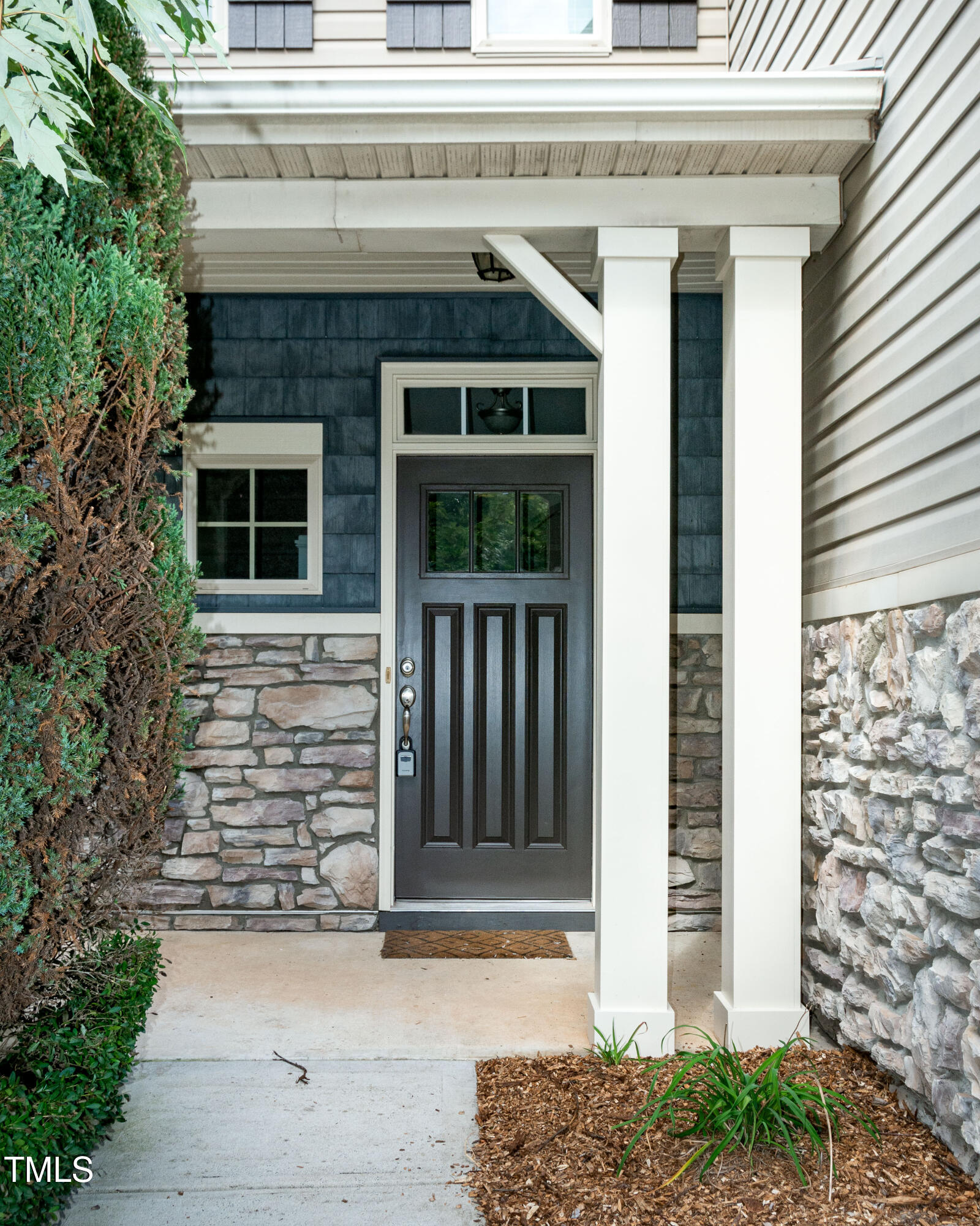 206 Roundhouse Lane