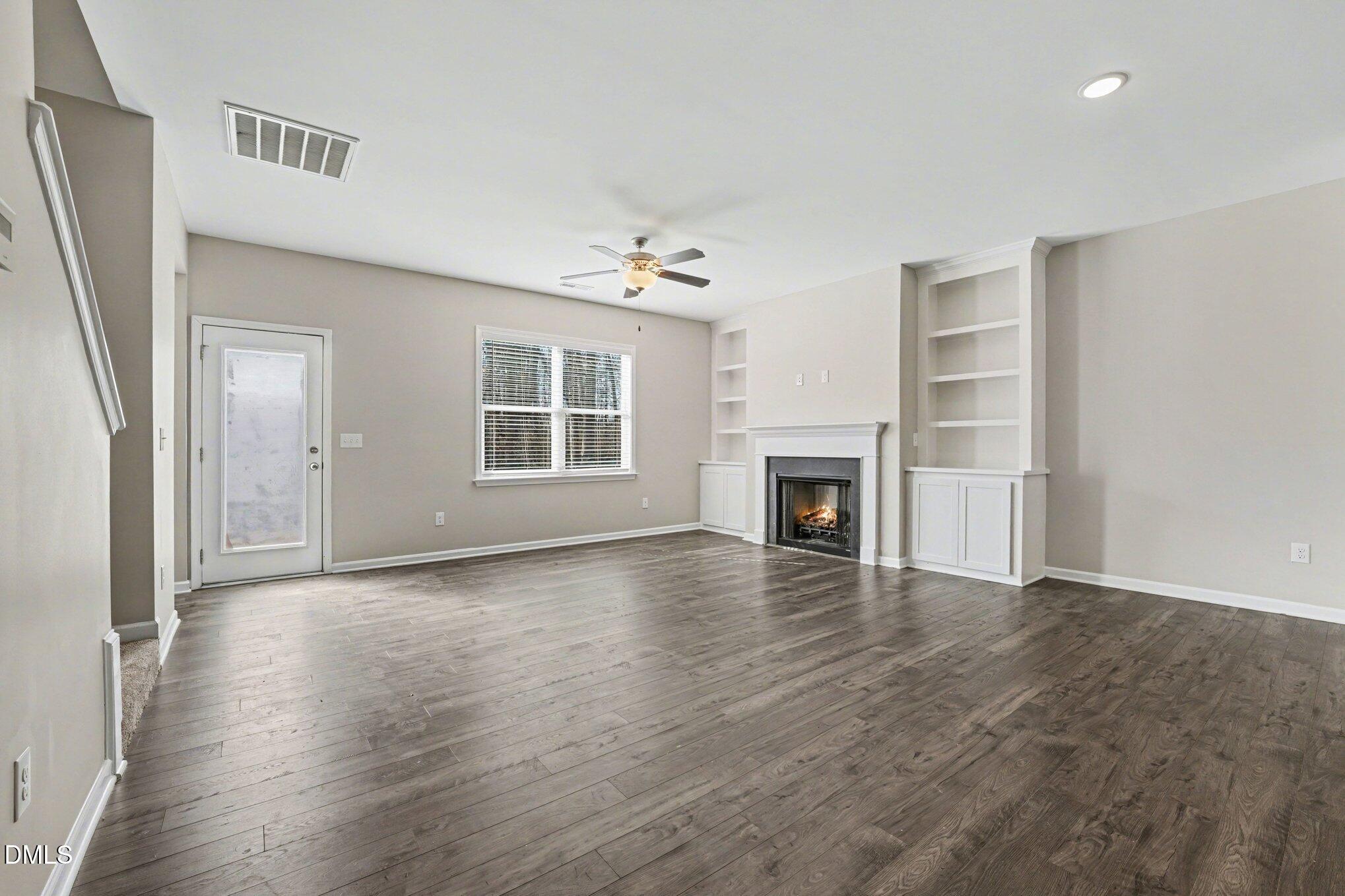 106 Two Daughters Stream