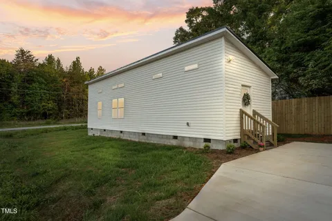 MLS: 10094591