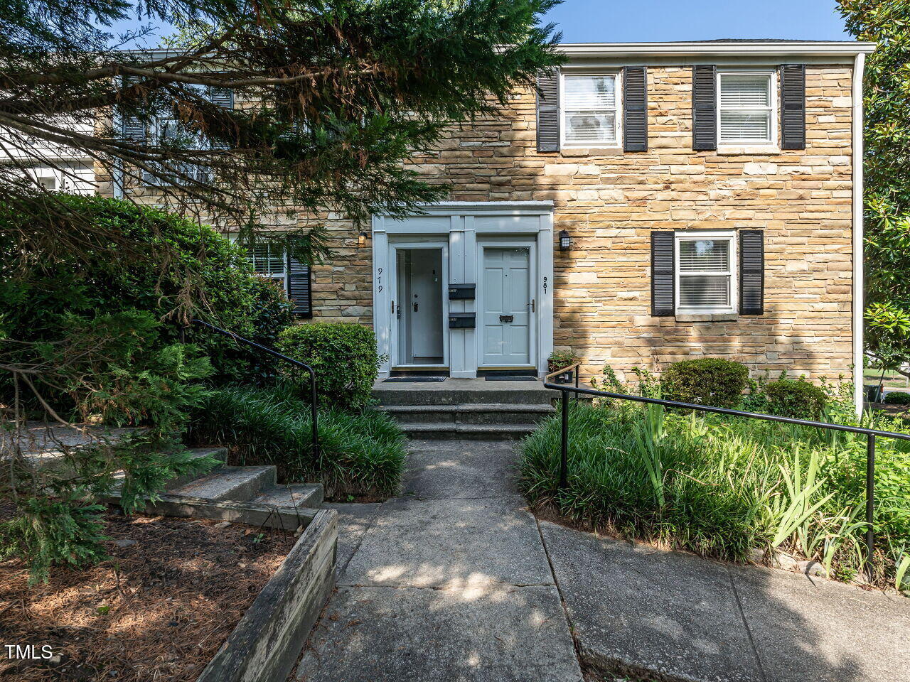 979 St Marys Street G6