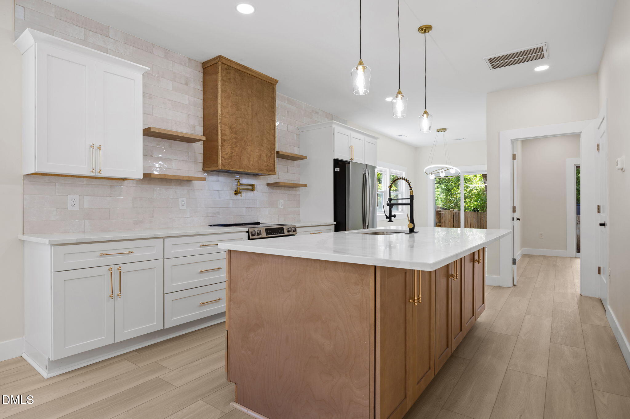 119 Idlewild Avenue