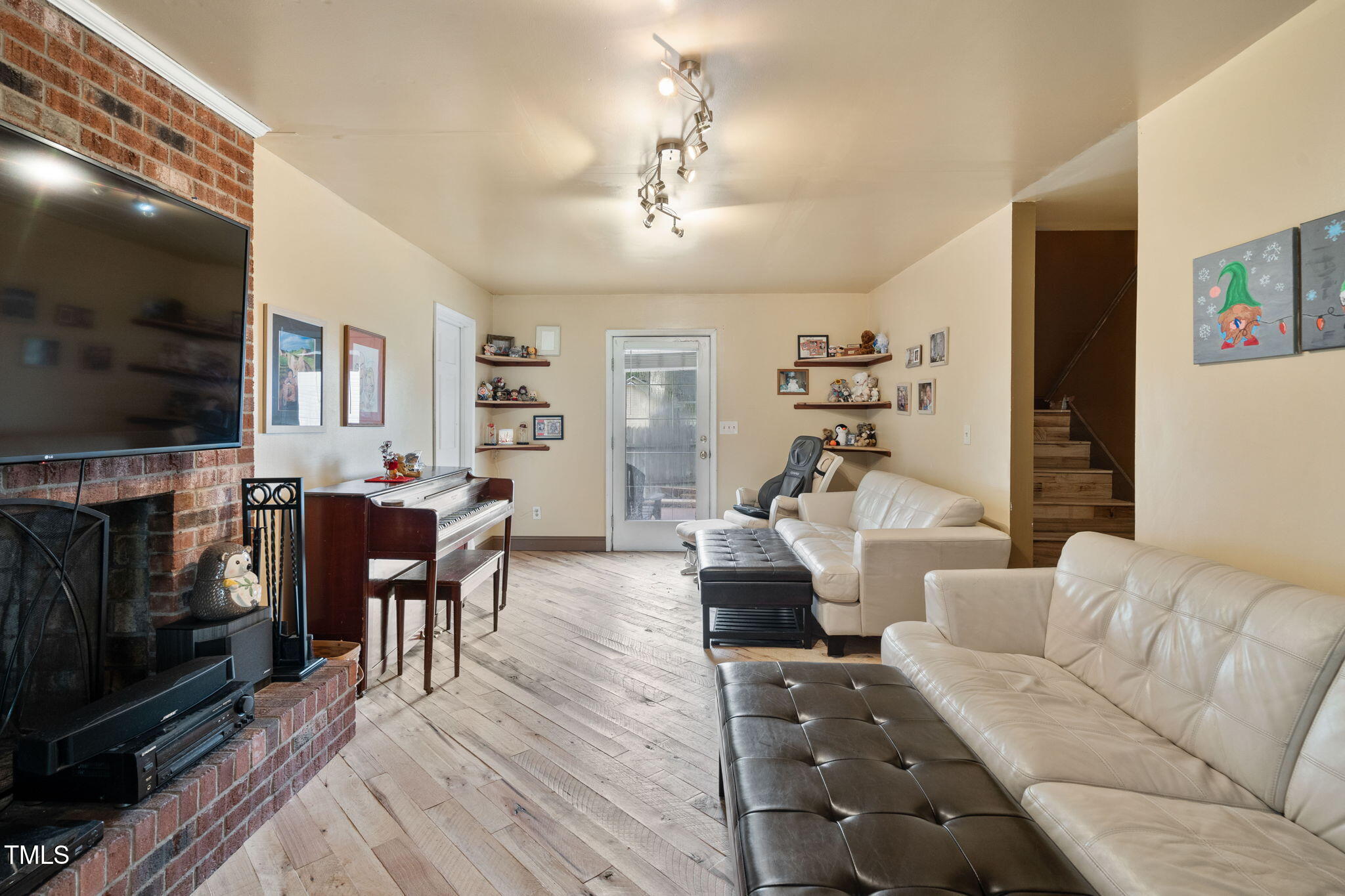 200 Cedarwood Drive