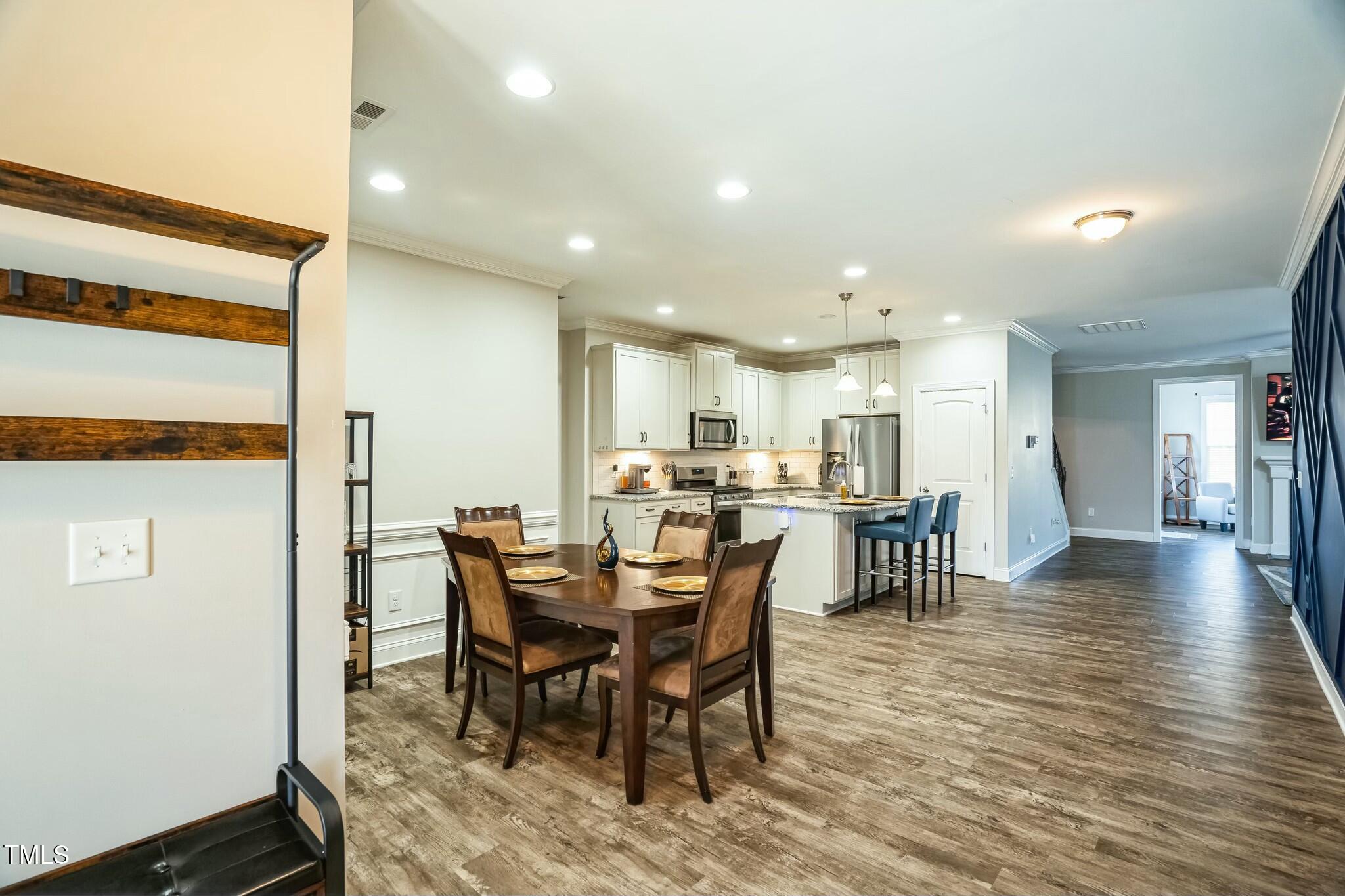 1206 Newton Dr.
