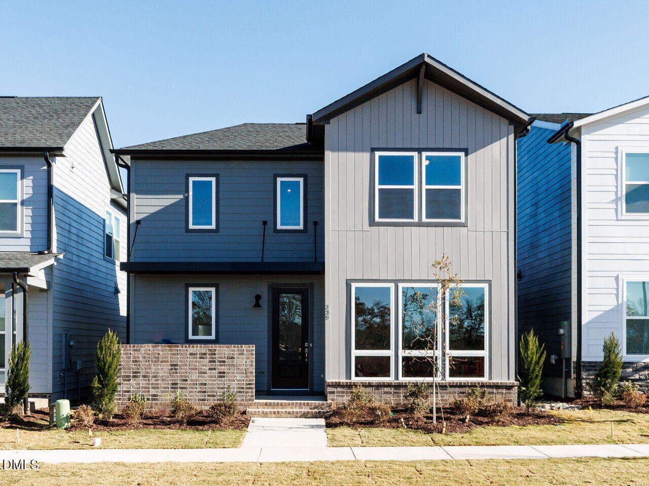 402 N Vlg Parkway