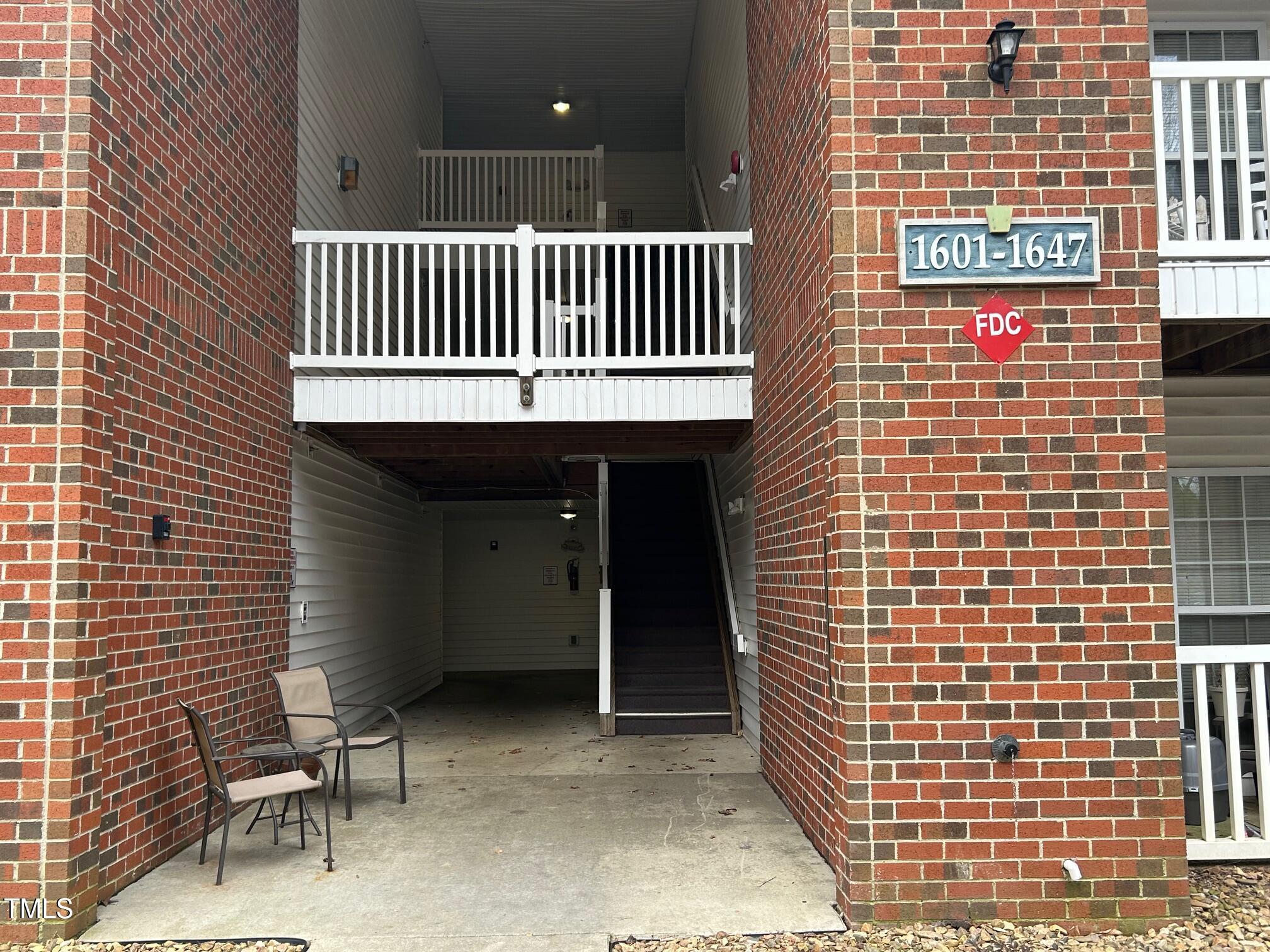 1647 Kenmore Drive